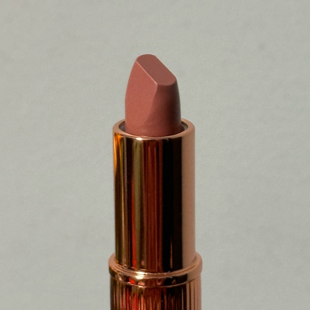 Charlotte Tilbury mini size lipstick